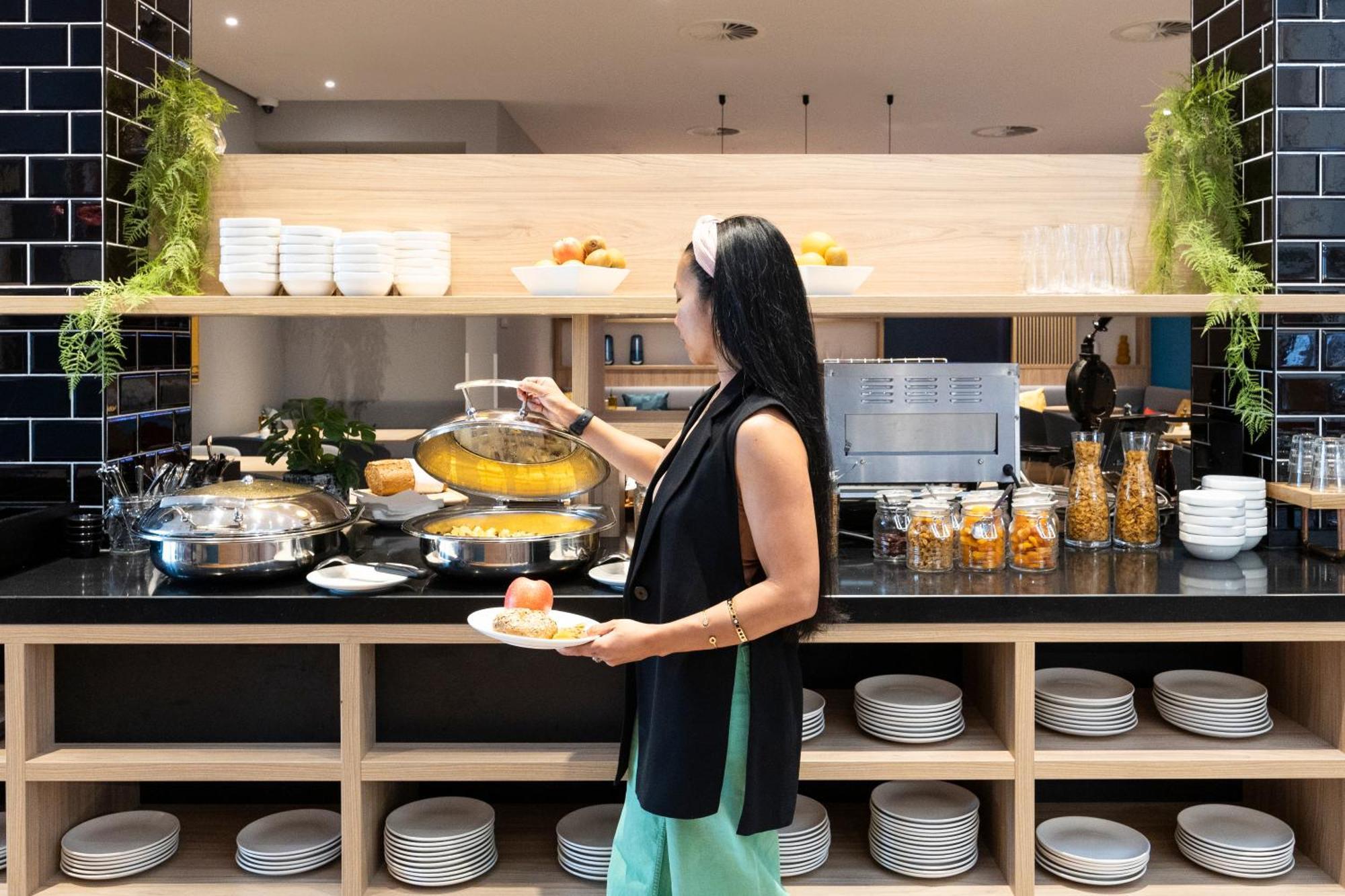 Holiday Inn Express Antwerp - City Centre By Ihg Εξωτερικό φωτογραφία