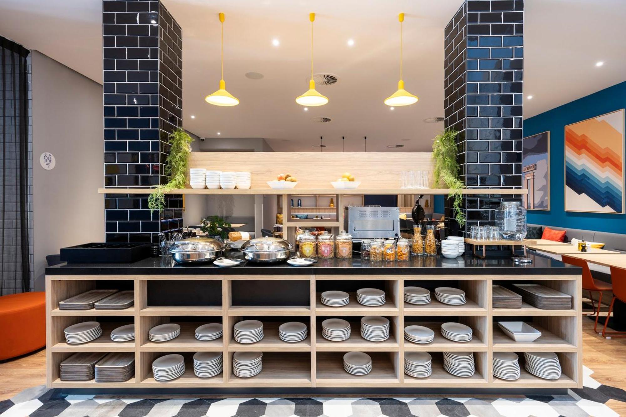 Holiday Inn Express Antwerp - City Centre By Ihg Εξωτερικό φωτογραφία
